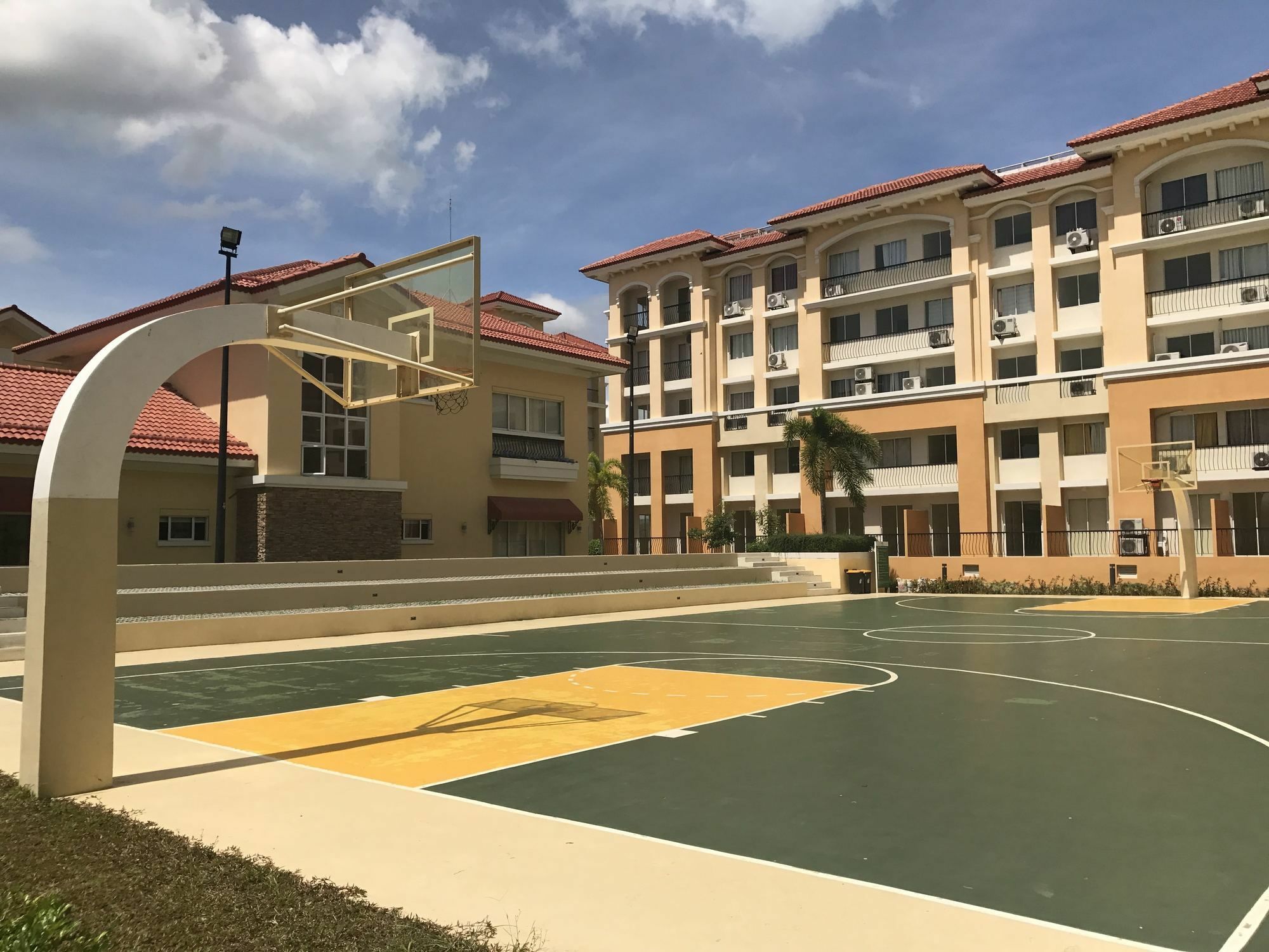 San Remo Oasis Serviced Apartments Себу Экстерьер фото