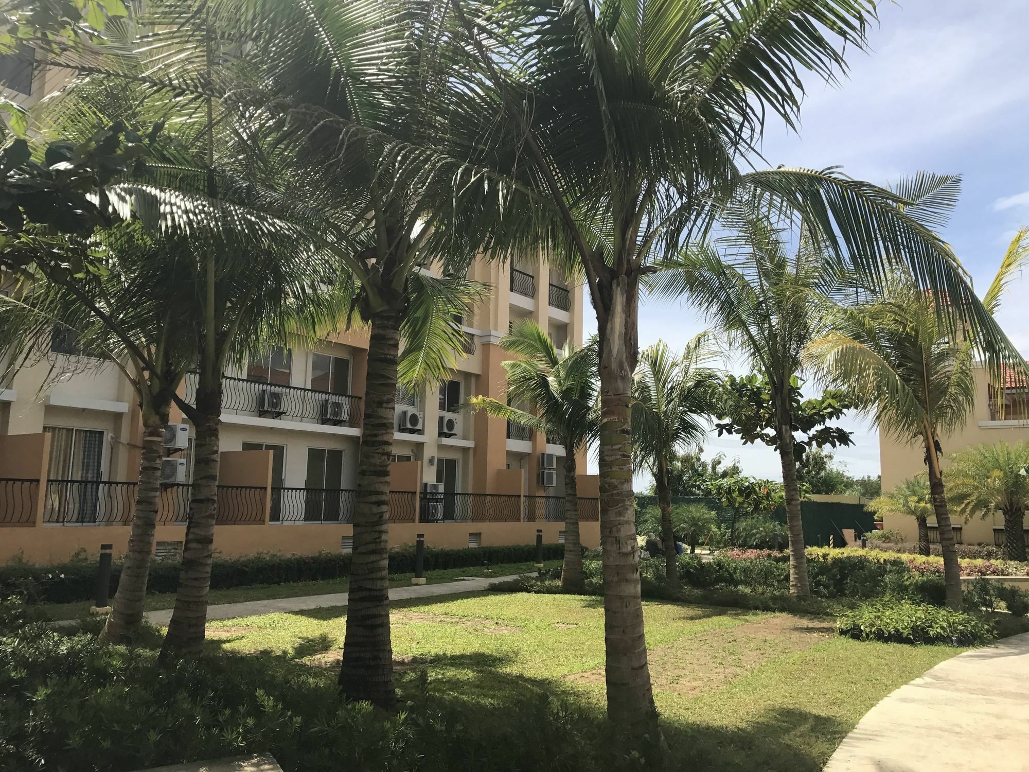 San Remo Oasis Serviced Apartments Себу Экстерьер фото